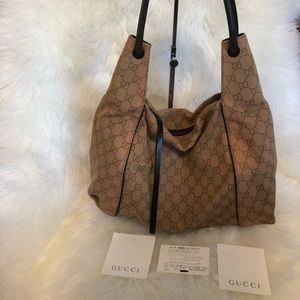 🔥SOLD🔥Large Gucci Shoulder bag